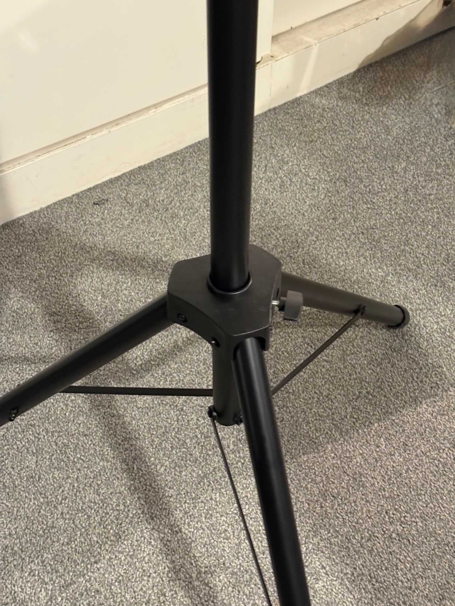 Tripod Stand Height Adjustable 1-2M Stand for the Convection Heater