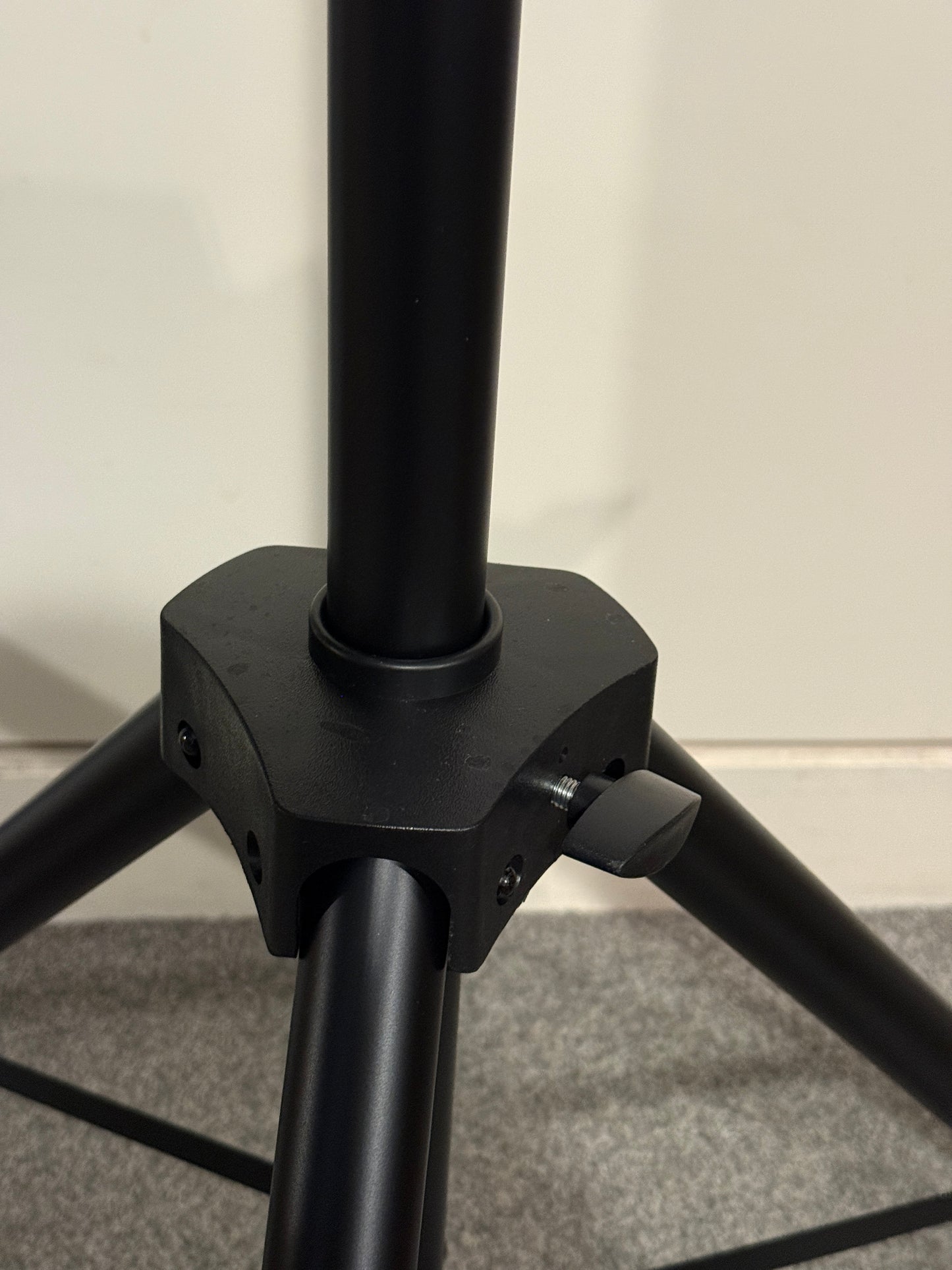 Tripod Stand Height Adjustable 1-2M Stand for the Convection Heater