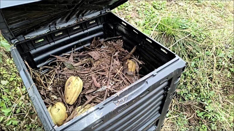450L Earthmaker Compost Bin
